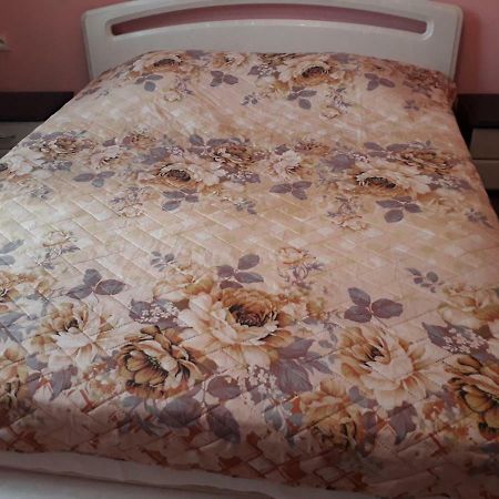 Homestay Izolda باتومي المظهر الخارجي الصورة