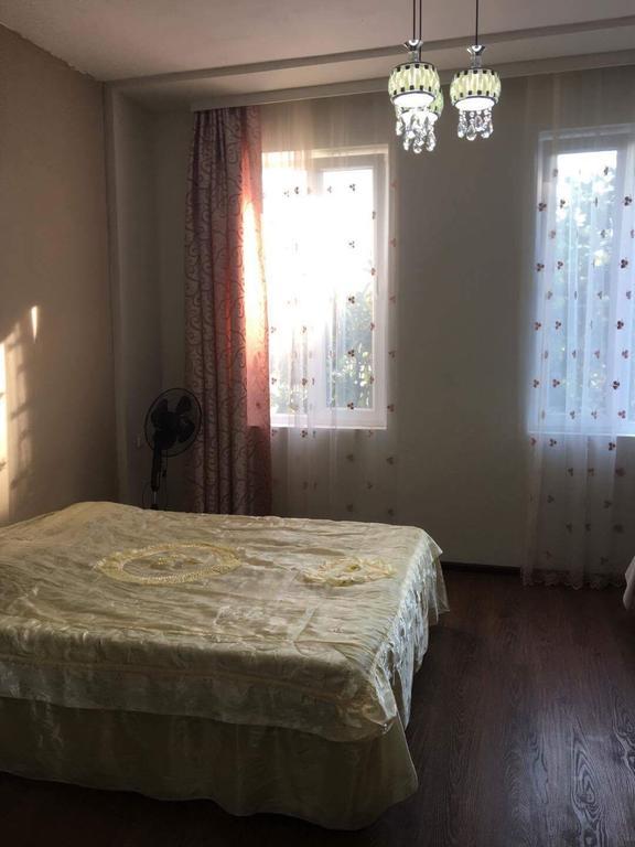 Homestay Izolda باتومي المظهر الخارجي الصورة