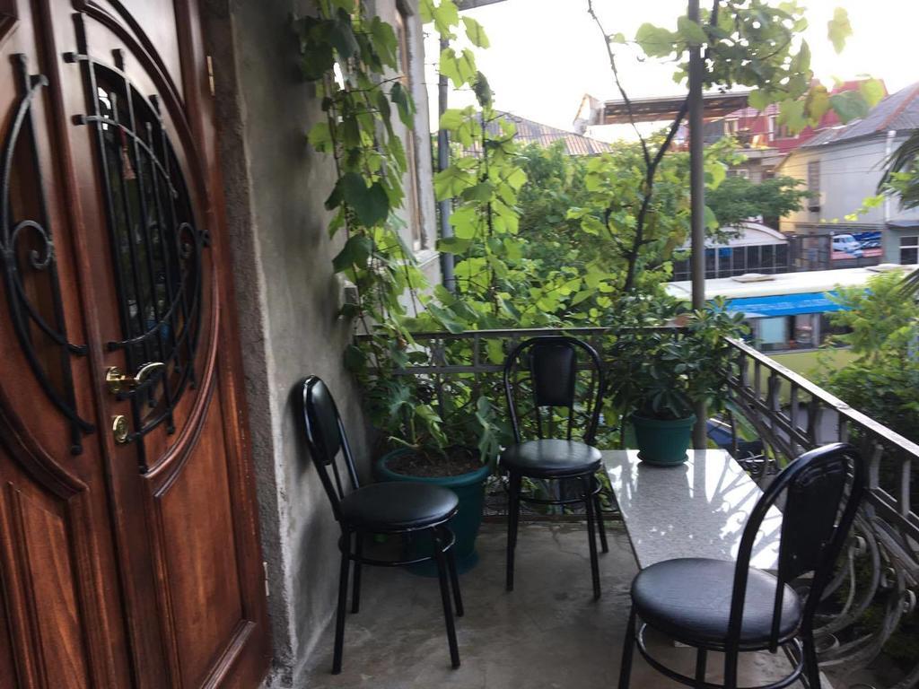 Homestay Izolda باتومي المظهر الخارجي الصورة